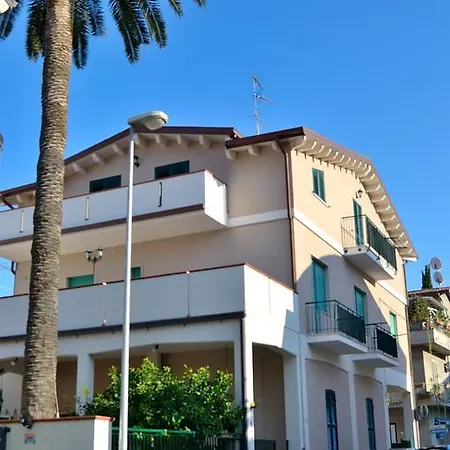 In Zoe Apartament Roseto Degli Abruzzi